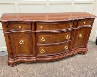 Traditional Sideboard/Buffet