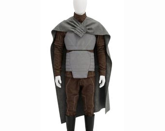 Conjunto de disfraz de cosplay inspirado en The Mandalorian / Armadura de cazarrecompensas / Traje de vuelo de ciencia ficción con capa / Disfraz para Comic Con y Halloween