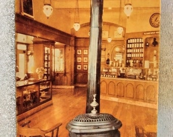 Upjohns alte Apotheke - Vintage Postkarte