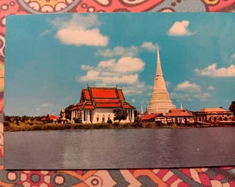 Phra Chedi Klang Nam - The Island Temple - Thailand - Vintage Postcard