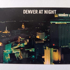 Denver bei Nacht - Vintage Postkarte