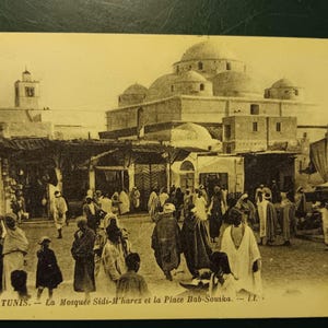 Cartão Postal Tunis - La Mosquee Sidi-M'hares et la Place BaB-Souika - Tunísia - Vintage