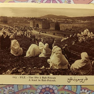 Un festin à Bab-Fetouh - Carte postale ancienne