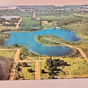 Interlachen Lake Estates - Das Hotel liegt in den Hills & Lake Abschnitten von Florida - Vintage Postkarte