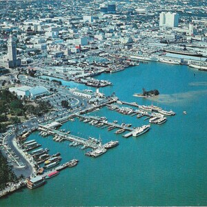 Air View of Miami, Florida - Vintage Postcard