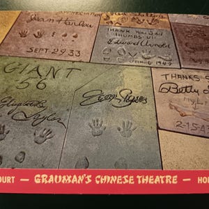 Grauman's Chinese Theatre - Parvis - Hollywood - Carte postale vintage