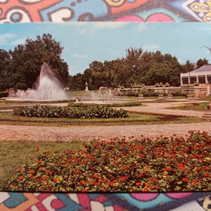 Cartão Postal Fonte e Estufa em Garfield Park - Indianapolis, Indiana - Vintage