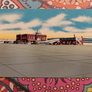 Aéroport municipal de Cheyenne - Cheyenne, Wyoming - Carte postale ancienne