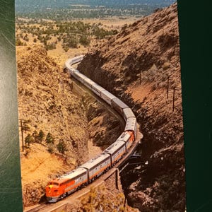 Scivolando attraverso Apache Canyon - Lamy, New Mexico - Cartolina d'epoca