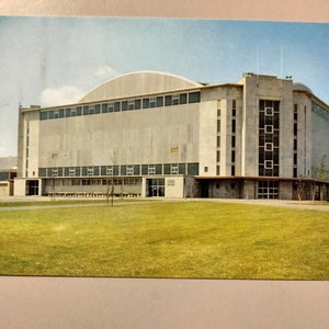 L W St John Arena - Ohio State University - Columbus, Ohio - Vintage Postcard