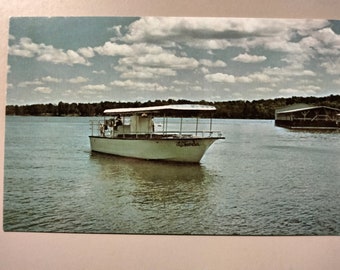The LaVonda Cruise Ship -  Lake  Stockton -  Vintage Postcard