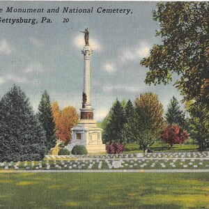 Cartão Postal Monumento do Estado de Nova Iorque e Cemitério Nacional - Gettysburg, Pensilvânia - Vintage