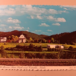 The Old Mission State Park in der Nähe von Cataldo, Idaho - Vintage Postkarte
