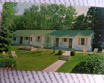 Shady Rest Motel - Sister Bay, Wisconsin - Vintage Postcard