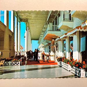 Die längste Veranda der Welt - Grand Hotel - Mackinac Island, Michigan - Vintage Postkarte