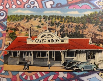 Toegang tot de prachtige grot van de winden - Manitou Springs, Colorado - vintage ansichtkaart