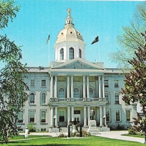 The State House - Concord, New Hampshire - Cartolina vintage
