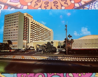 American Hotel - Bal Harbour - Maimi Beach, Florida - Vintage Postcard