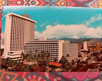 Princess Kaiulani Hotel - Waikiki, Hawaï - Carte postale ancienne