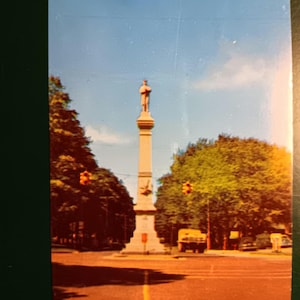 La statue commémorative des soldats de la guerre de Sécession - Hastings, Michigan - Carte postale ancienne