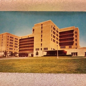 Universität von Missouri - Medizinisches Zentrum von Columbia, Missouri -Vintage Postkarte