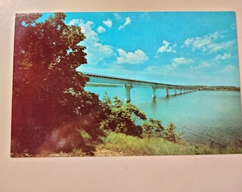 Umber Bridge (Mile Long Bridge) Stockton, Missouri - Vintage Postcard