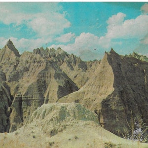 Bad Lands of South Dakota National Monument - Vintage Postcard