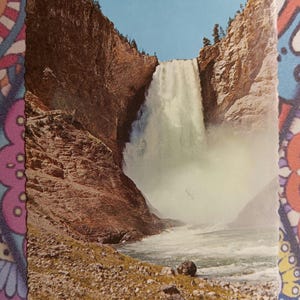 Lower Falls du parc national de Yellowstone - Carte postale vintage 1975