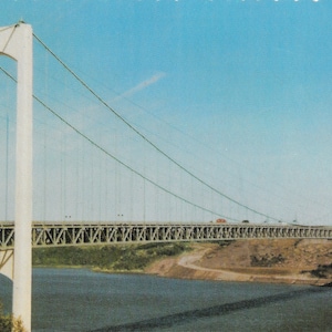 Pont Pierre Laporte - Québec, Canada - carte postale vintage