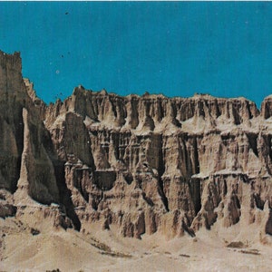 Badlands National Park - Badlands, South Dakota - Vintage Postcard