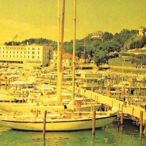 Mackinac Island Yacht Pier - Mackinac Island, Michigan - 1968 Vintage Postcard