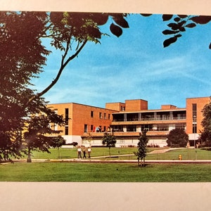 The Ohio Union Building  - Ohio State University - Columbus, Ohio - Vintage Postcard