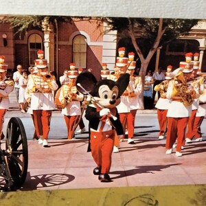 Mickey Mouse & Disneyland Band - Disneyland - Vintage Postcard