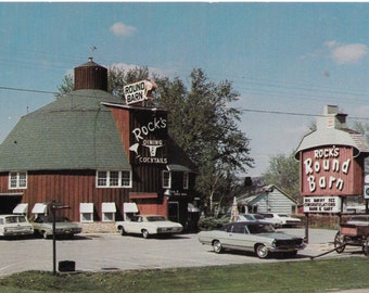 Rock&#39;s Round Barn - Autoroute US 14 - Spring Green, Wisconsin - carte postale vintage