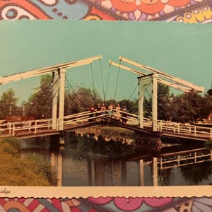 Le pont-levis - Windmill Island - Holland, Michigan - Carte postale vintage