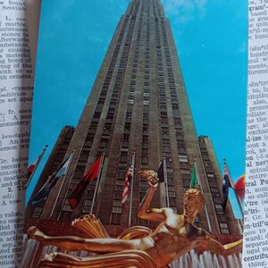 RCA Building - New York City, New York - Vintage Postcard