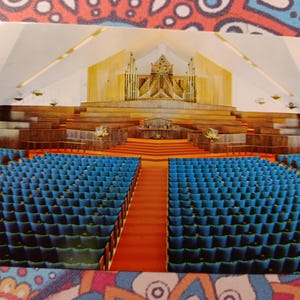 Intérieur du nouveau sanctuaire - Église de la communauté de Pasadena - Saint-Pétersbourg, Floride - Carte postale ancienne de 1968