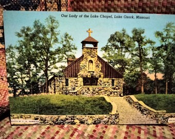 Capilla de Nuestra Señora del Lago - Lago de los Ozarks - Postal Vintage