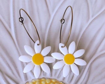 Pendientes arcilla polimérica, Pendientes aro, Pendientes flor, Pendientes margaritas, Amigo invisible, Regalo para ella, Regalo para mujer