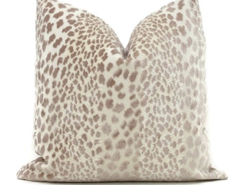 Housse de coussin en velours léopard grège 18 x 18, 20 x 20, 22 x 22, Eurosham ou housse de coussin lombaire, coussin décoratif, coussin décoratif