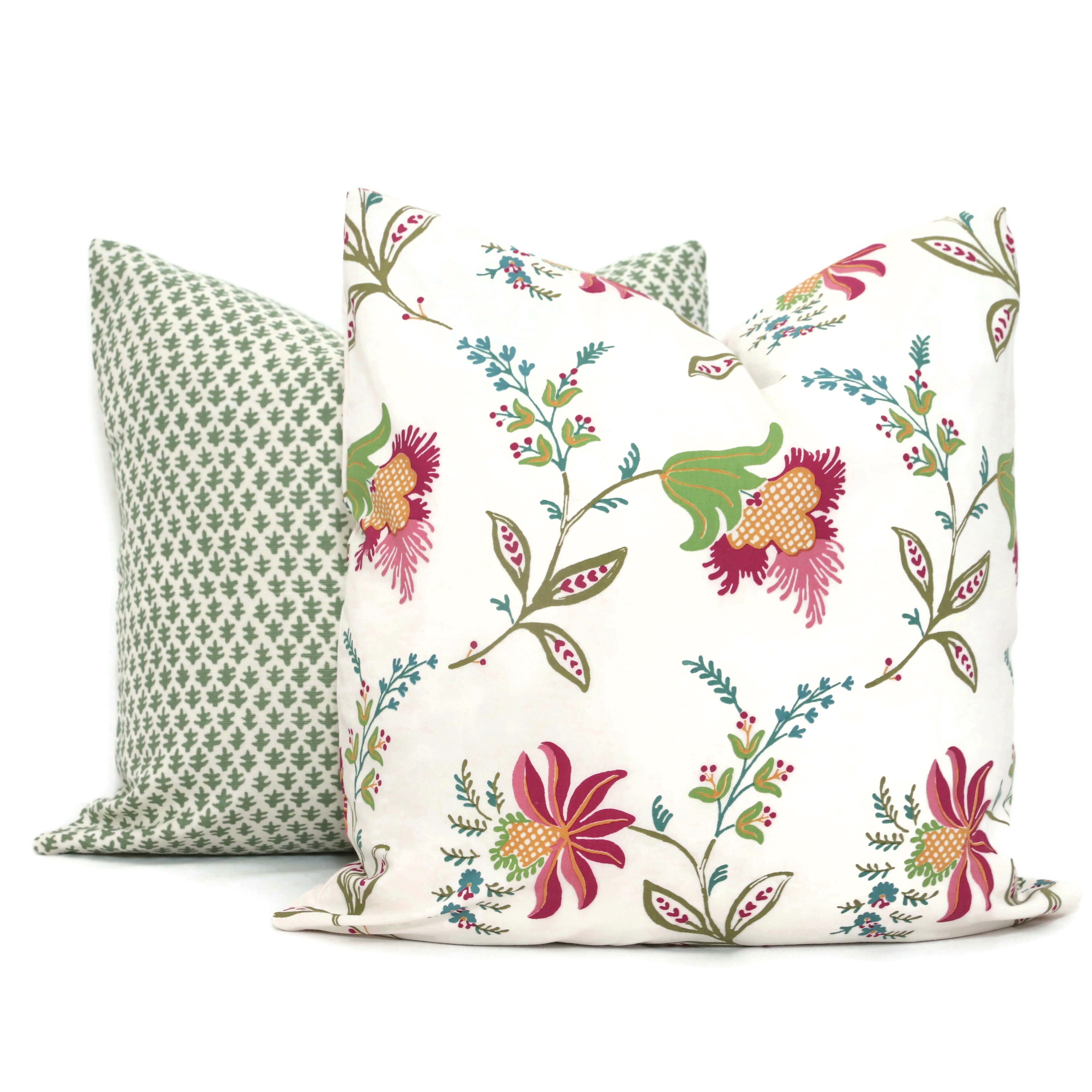 Sister Parish Burmese 14x36 Pillow Cover: Fern Green Olive Leaf