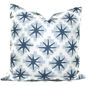 Capa de almofada decorativa Peter Dunham Blue Starburst 18x18, 20x20, 22x22, 24x24, Eurosham ou almofada lombar, almofada decorativa
