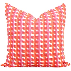 Poszewka na poduszkę w kratkę w kolorze intensywnego różu: len kremowy Christopher Farr