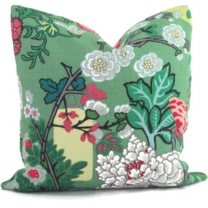Fundas de almohada con diseño de dragón Chiang Mai de Schumacher, color verde jade, de 18 x 18, 20 x 20 o 22 x 22 pulgadas, o almohada lumbar, hecha a medida.
