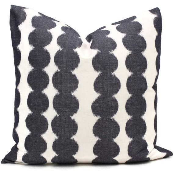circle decorative pillows