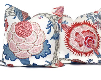 Poszewka na poduszkę Schumacher Arborvitae Floral: Rose Pink & Delft Blue 20x20 rts