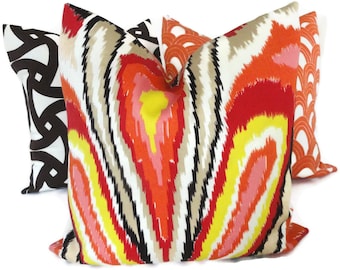 Trina Turk Pillow Cover Peacock Punch Indoor Outdoor, Schumacher, 18x18, 20x20,22x22 Pillow cover, Outdoor, Pool pillow Peacock Punch eor