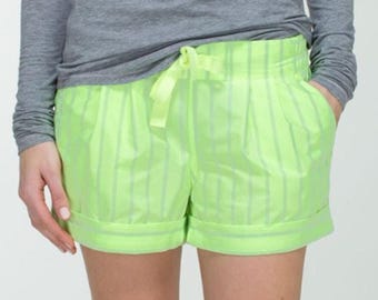 6708 - Lululemon Spring Break Away Short Deauville Stripe Talla 6