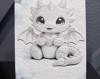 Arte de bebé dragón impreso en 3D: decoración de fantasía texturizada para habitación infantil, con un dragón con forma de corazón (incluye soporte)