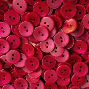 Ruby Buttons Pearlized 16mm 5/8 Plastique 2 Trous Dark Berry Bulk 100 pièces DIY Sewing Notions image 2